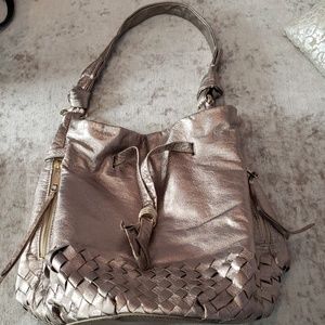 elliott lucca bucket bag